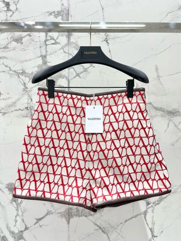 Quần short VALENTINO* hoạ tiết logo đỏ đẹp độc VIP 1:1