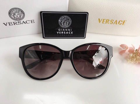 Versace quá chất sale 650k