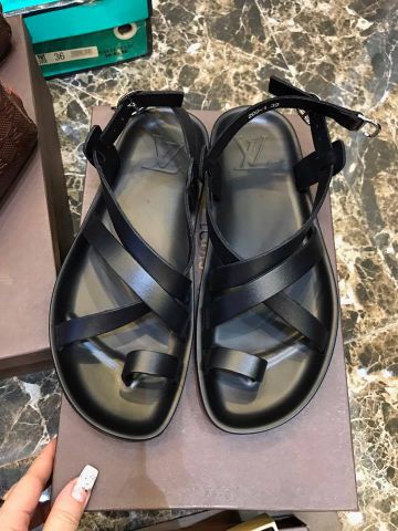 Sandal lv về chất ok