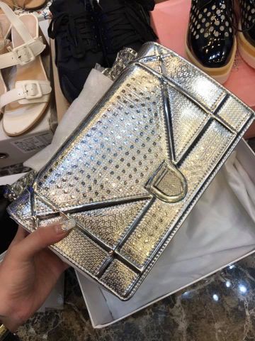 túi xách dior bạc 25cm hàng về quá chuẩn đẹp