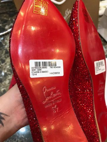 giày louboutin full đá quá chuẩn đẹp có nhiều màu