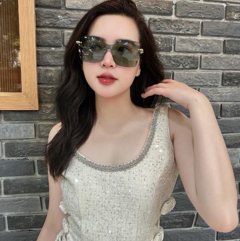 Kính nữ Di*or* không viền đẹp sang