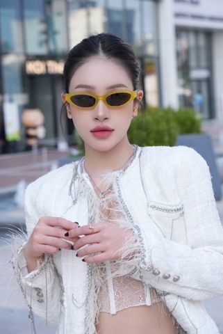 Kính nữ miu* miu