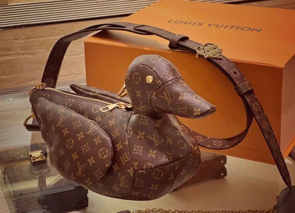 Túi xách nữ LV hình con vịt mẫu mới hoạ tiết Monogram nâu hàng độc SI lien fashion #26 Túi xách nữ LV hình con vịt mẫu mới hoạ tiết Monogram nâu hàng độc SI lien fashion