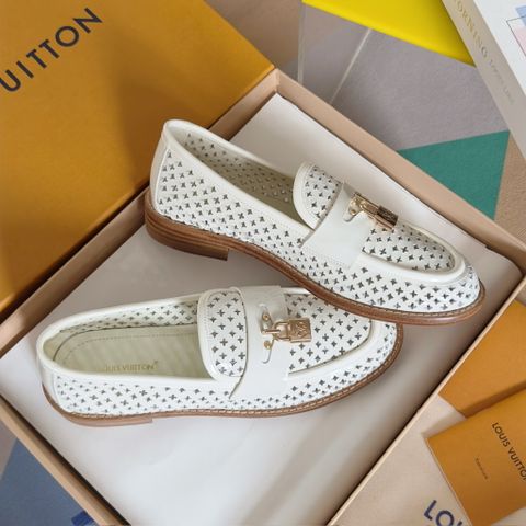 Giày nữ Loafer L*V Phiên bản Top Grade đục lỗ là tuyên ngôn đẳng cấp
