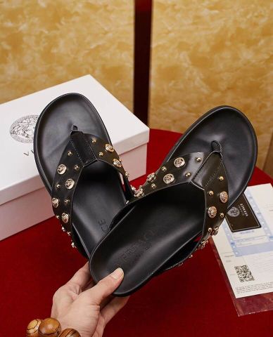 Dép tông nam versace tán đinh logo màu bạc và vàng 38-44