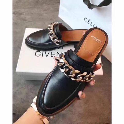 Sục givenchy xích độc đẹp