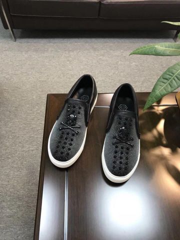 Giày slip on philipp plein tán đinh đẹp độc 