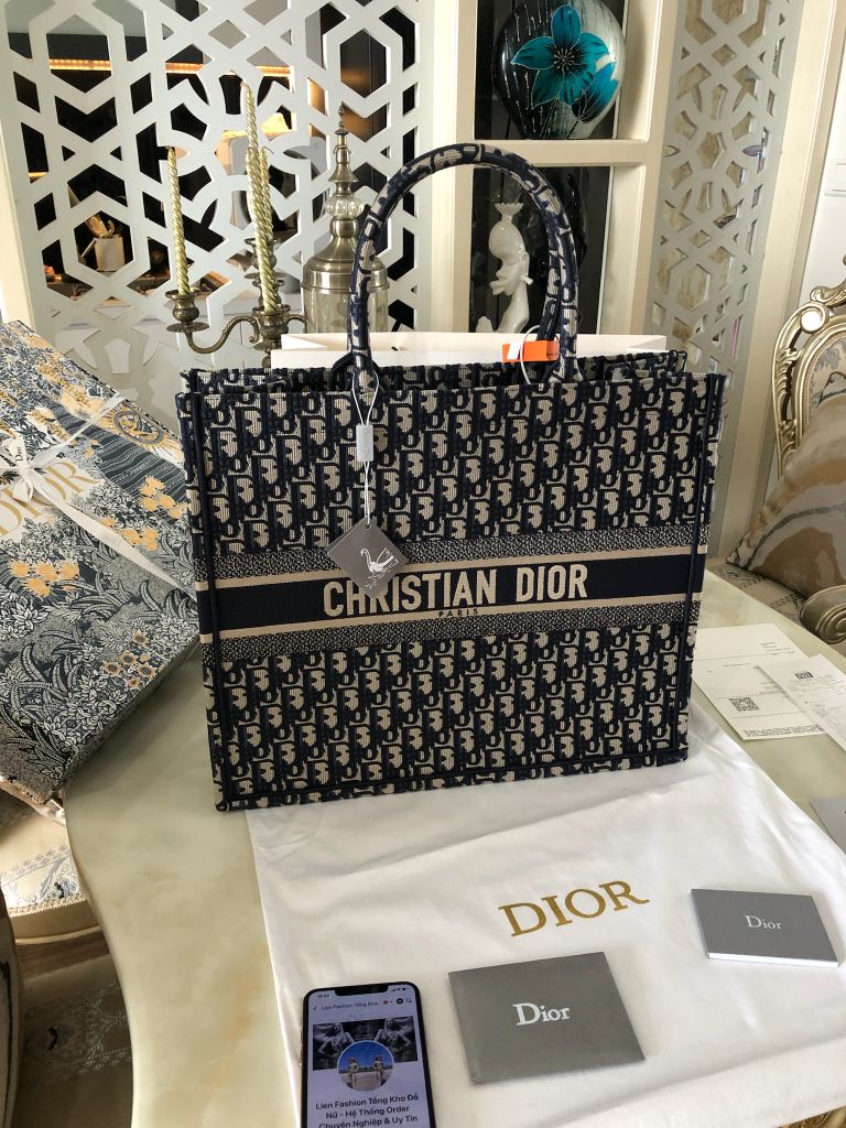 Túi Dior Tote giá rẻ Tháng 82023BigGo Việt Nam