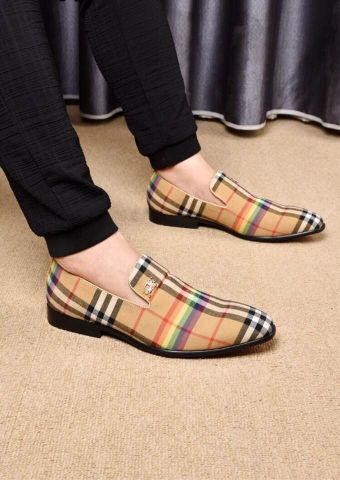 Giày âu burberry kẻ đẹp độc