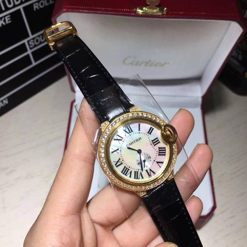 Đồng hồ nữ cartier viền đá đẹp sang