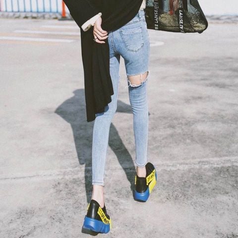 Quần jeans nữ rách đùi