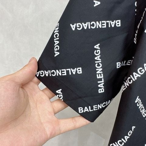 Bộ áo sơ mi ngắn tay và quần ngố Balenciaga* hoạ tiết chữ hàng độc
