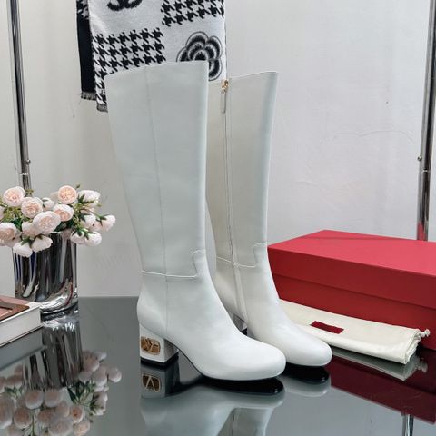 Boot cổ cao VALENTINO* da bê gót vuông nẹp logo đẹp độc VIP 1:1