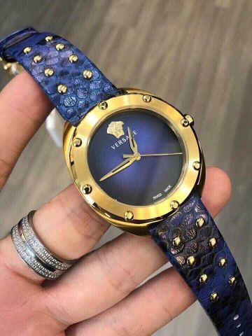 Đồng hồ nữ versace đẹp