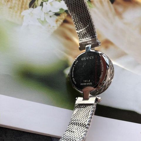 Đồng hồ gucci nữ đẹp case 27mm sale