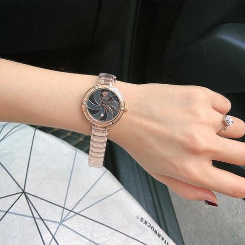 Đồng hồ nữ versace dây kim loại