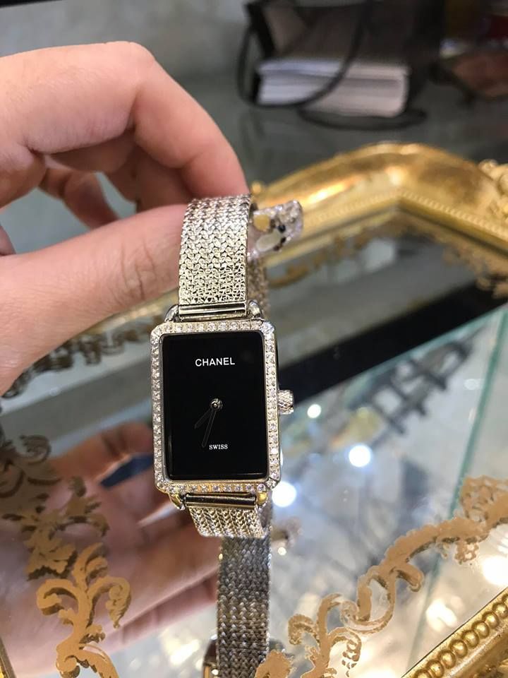 Tìm hiểu về những chiếc đồng hồ đắt đỏ của thương hiệu Chanel ELLY #18 Tìm hiểu về những chiếc đồng hồ đắt đỏ của thương hiệu Chanel ELLY