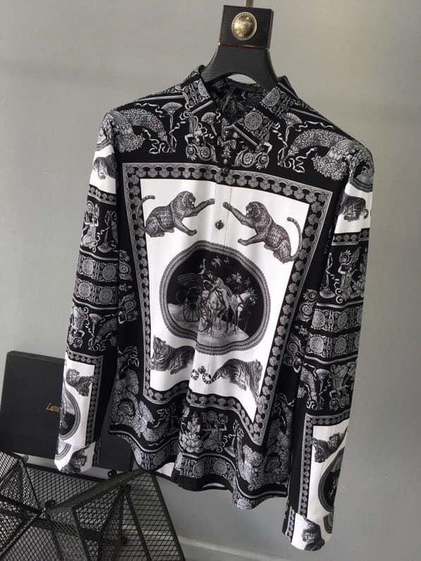 Sơ Mi Versace Đen Dài Tay Cổ Viền Hoạ Tiết Vàng 74GAL2S1  MVIO AUTHENTIC  BRAND