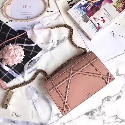 Túi dior tán đinh màu hồng coral 25cm