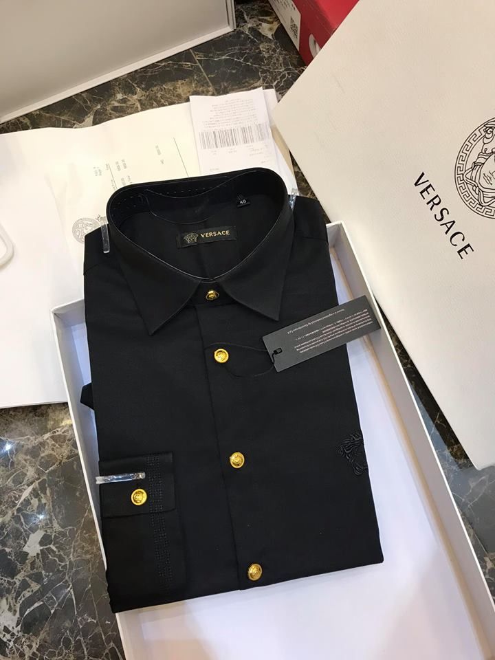Top 10 mẫu áo sơ mi Versace họa tiết cao cấp cho nam và nữ #21 Top 10 mẫu áo sơ mi Versace họa tiết cao cấp cho nam và nữ