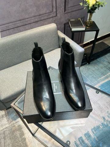 Đôi YSL*  High-Top Boots – tinh hoa của phong cách nam tính và sự tinh tế