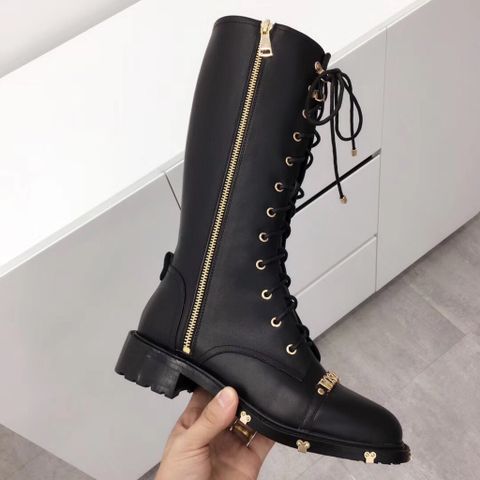 Boot moschino cao cổ da bò cổ lỡ kiểu đẹp