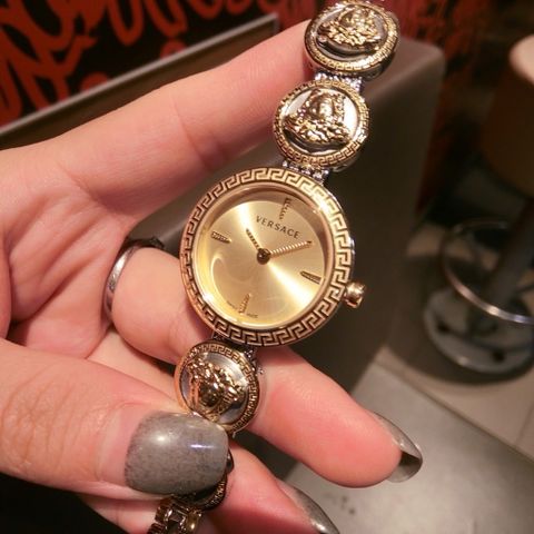 Đồng hồ nữ VERSACE* case 28mm dây kim loại logo đẹp sang