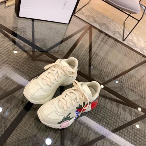 Sneaker GUCCI nam nữ hoạ tiết mới độc đẹp