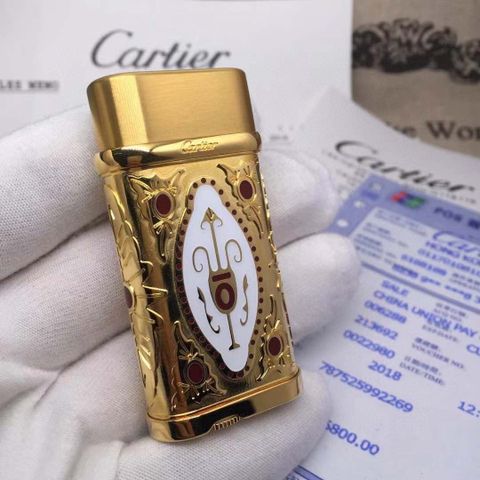 Bật lửa cartier trạm hoa văn các mẫu đẹp cao cấp size 6,2x 2,9x1,1cm khá nhỏ nhắn