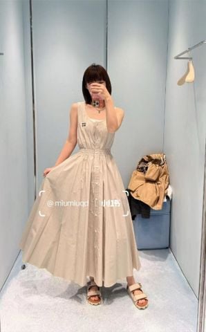 Đầm nữ mi.u mi.u*  – thiết kế sát nách thanh lịch