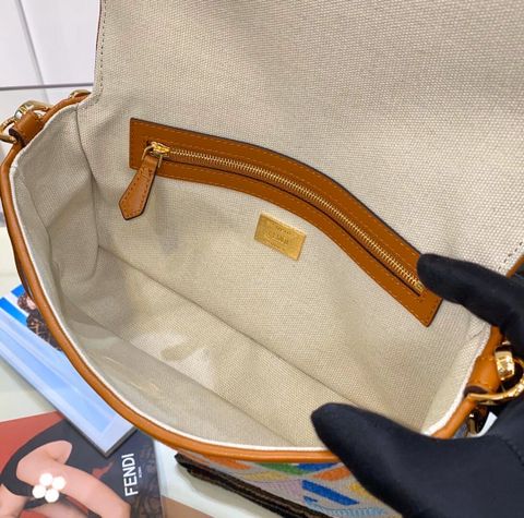 Túi xách nữ FENDY SIÊU CẤP hoạ tiết màu sắc new 2020 27cm