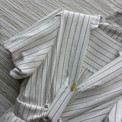 Váy đầm SCH  V-neck sọc dọc sang trọng