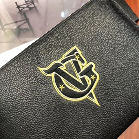 Clutch VERSACE nam nữ thêu logo 28cm