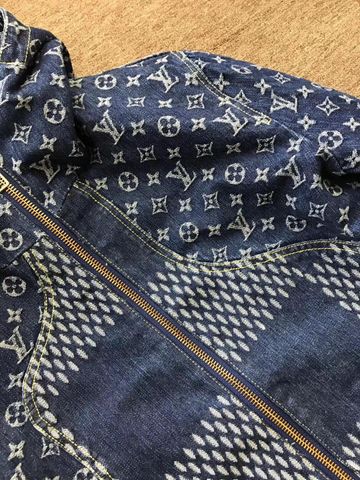 Áo khoác jeans nam LV* hoạ tiết karo mix Monogram