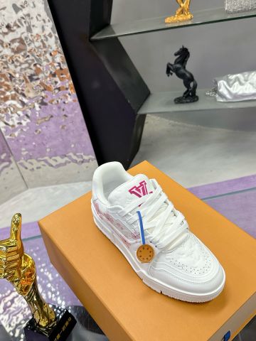 Giày thể thao nữ L*V Trainer “It Piece”