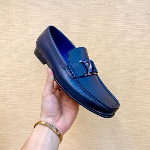 Giày nam Loafer L*V