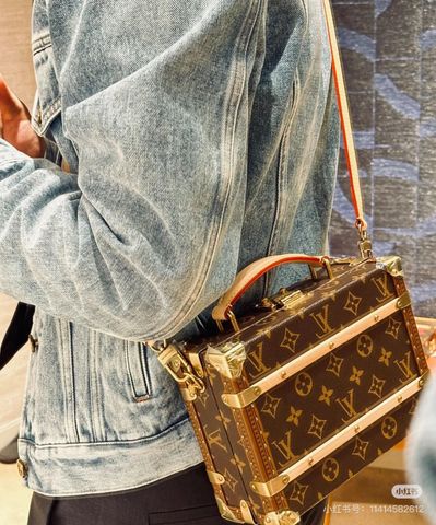Túi hộp L*V nam nữ  Handle Trunk Monogram
