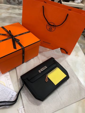 Clutch Hermes* VIP 1:1 cho nữ da bê nhập khẩu phối màu khoá bạc kiểu đẹp sang độc đáo