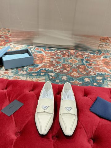 Giày nữ Loafer PRADA* da bóng đẹp sang VIP 1:1 loại 2,5cm và 4,5cm