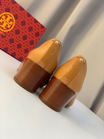 Giày nữ Tory Burch da bò lỳ mũi pha da bóng gót 5cm