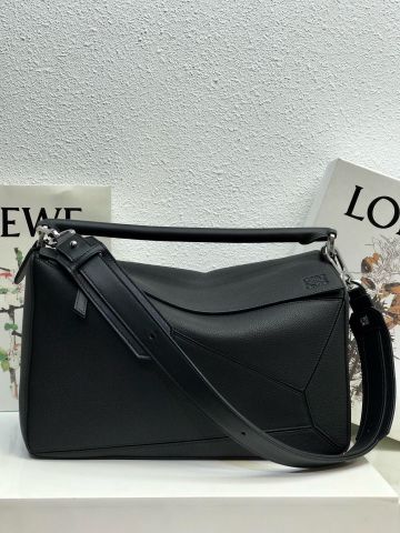 Túi nam nữ Loe*We* sz 35 da xịn VIP 1:1