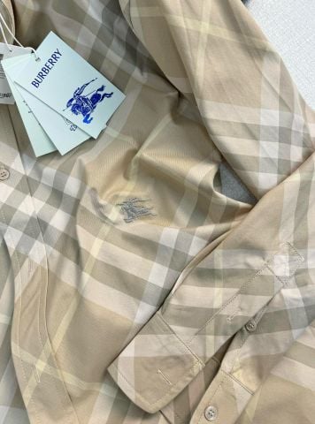 Sơ mi nữ Burberry* màu kẻ mới đẹp VIP 1:1 chất lượng hàng đầu