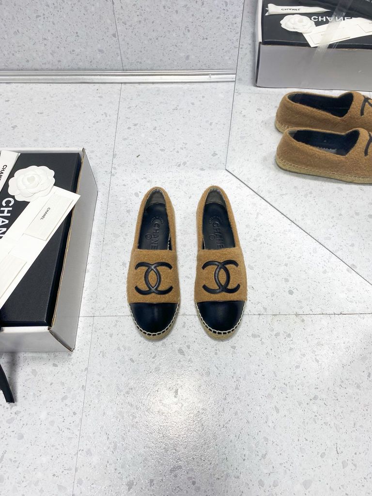 Womens Chanel Slipon shoes size 38 White  Emmy