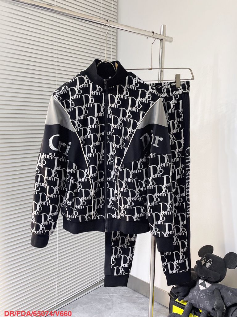 Bộ Thể Thao Nam Dior Họa Tiết Cực Đẹp Bộ Mùa Hè Cộc Tay Nam Nữ Chất Liệu Cotton Dày Dặn Thời Trang Nam Siêu Hot 2023 Shopee Việt Nam #4 Bộ Thể Thao Nam Dior Họa Tiết Cực Đẹp Bộ Mùa Hè Cộc Tay Nam Nữ Chất Liệu Cotton Dày Dặn Thời Trang Nam Siêu Hot 2023 Shopee Việt Nam