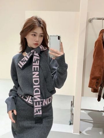 Áo len nữ FENDI* kèm khăn hoạ tiết VIP 1:1 Áo len cổ chữ V cashmere FF,