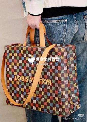 Túi Shopper Tote L*V  Cá Tính