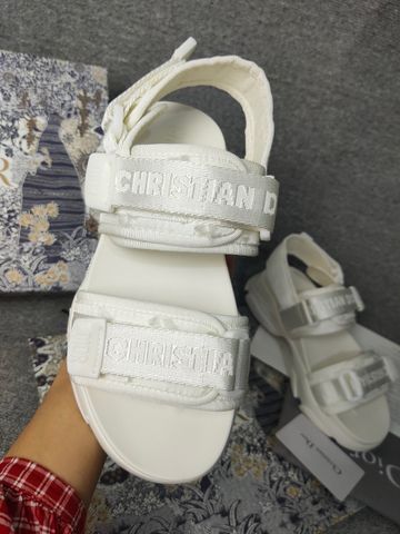 Sandal nữ Dior dáng khoẻ đẹp độc màu trắng và đen