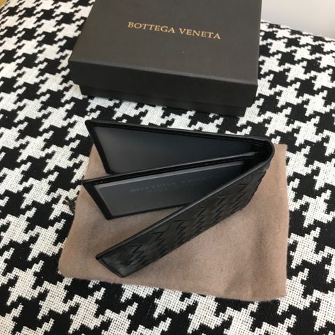 Ví nam Bottega VENETA da đan dáng ngắn đẹp cao cấp