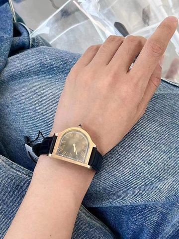 Đồng hồ nam nữ Cartier* mặt kiểu độc lạ mẫu mới VIP 1:1